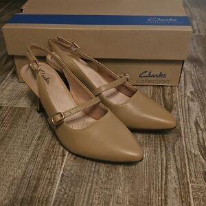 Clarks Women's Tan Slingback Heels